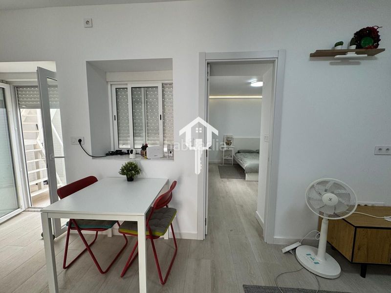 Foto 9a0cfbeb-3400-4e8f-9a47-dff82e63acc1. Casa adossada a Divina Pastora Alicante