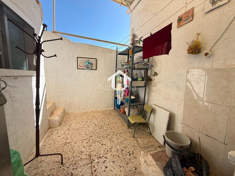 Foto a310f538-20cf-4e59-a1fe-7b27b8f18b26. Maison jumelée dans San Gabriel Alicante