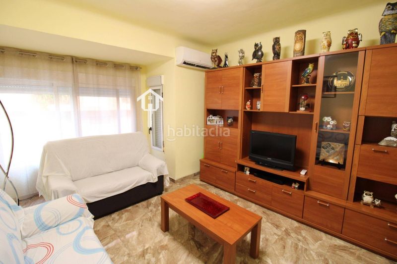 Foto aeda2b9e-fa57-40e2-9257-6dbbfbc09c02. Piso en Campoamor Alicante