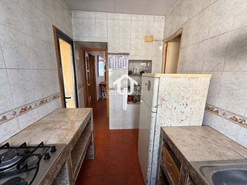 Foto 90225e7c-7556-462f-9d3e-3ee9e9e7d055. Ático  en venta . zona de San Antón. 74m2, 2 habitaciones, patio, trastero y terraza. entrada independiente en Alicante