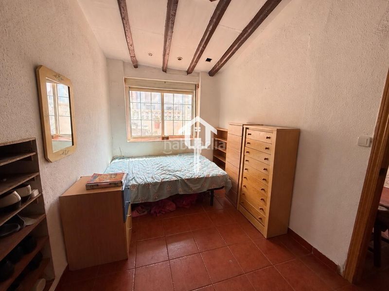Foto b6249d15-8862-4eb7-8a29-7aa0a9593093. Ático  en venta . zona de San Antón. 74m2, 2 habitaciones, patio, trastero y terraza. entrada independiente en Alicante