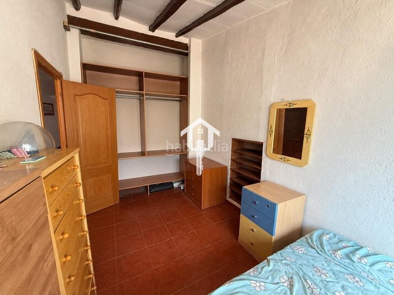 Foto dff11e6a-4f94-4dc3-9c0f-132608eac265. Ático  en venta . zona de San Antón. 74m2, 2 habitaciones, patio, trastero y terraza. entrada independiente en Alicante