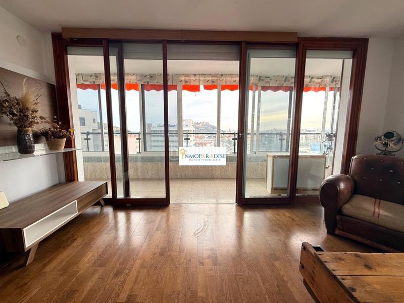 Foto 3a4e94be-fc9e-4278-801b-3aea62f95346. Piso  en exlusiva en urbanizacion y con vistas al castillo en Alicante