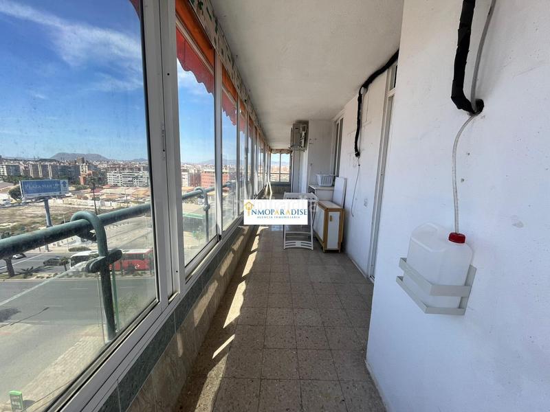 Foto 89271aeb-8b60-493f-ae2a-642eb498c953. Piso  en exlusiva en urbanizacion y con vistas al castillo en Alicante