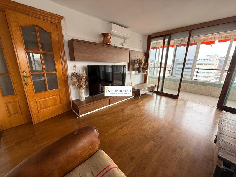 Foto a49f8068-856d-460a-a6ec-f803f9941506. Piso  en exlusiva en urbanizacion y con vistas al castillo en Alicante