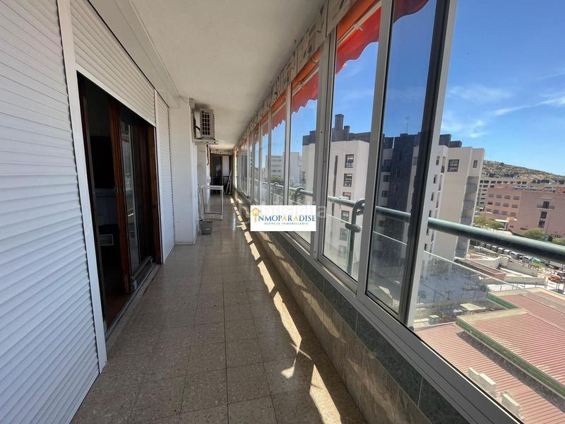 Foto c3f53546-0062-4245-b0e6-c981e92fa948. Piso  en exlusiva en urbanizacion y con vistas al castillo en Alicante