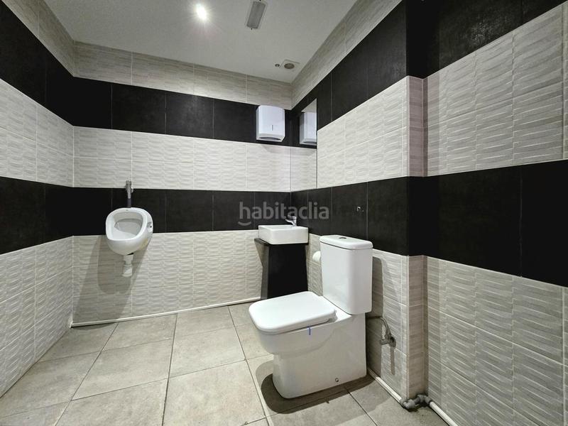 Foto f0b7743c-f4b5-4ddb-abe1-1e730e7ebc0f. Locale commerciale in Playa del Inglés San Bartolomé de Tirajana