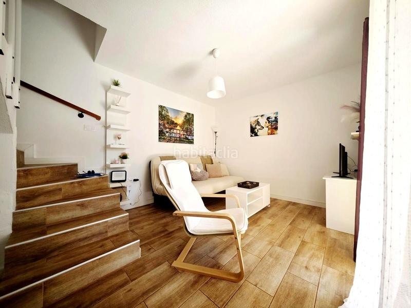 Foto 46b4ff77-f3b6-472d-a809-f28b0ab6bdbf. Rent semi detached house with pool in Sonnenland San Bartolomé de Tirajana