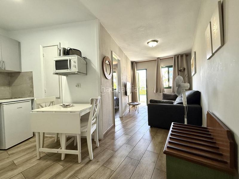 Foto d8929f86-2d7f-46f6-a5a0-ac3d9503a96a. Flat with pool in Playa del Inglés San Bartolomé de Tirajana