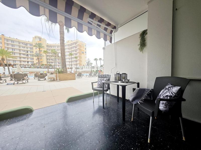 Foto 4c95c292-85d9-4078-b0d5-3fb095339ada. Rent apartment with pool in Playa del Inglés San Bartolomé de Tirajana