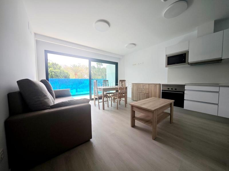 Foto cc42d399-9f42-41ec-b93f-a0e2ff603f51. Location appartement avec parking dans Arguineguín Mogán