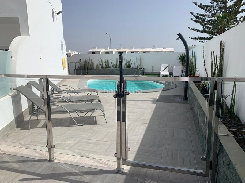 Foto cb4967c5-2844-4913-a3f3-d7519f13893d. Miete zweistöckige wohnung mit parking pool in Sonnenland San Bartolomé de Tirajana