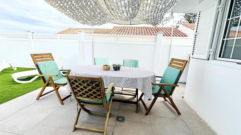 Foto 0eac5fb2-40f8-4c31-9a00-1278724b5595. Rent house with pool in Playa del Inglés San Bartolomé de Tirajana