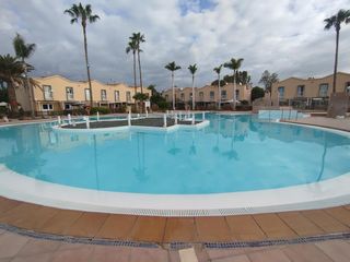 Casa  Touroperador air marín. Vende duplex en campo international