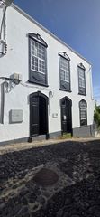 Casa  Montecristo. Edificio histórico en el corazón de  s.c la palma