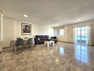 Rent Flat  Avenida polizón. Piso con garaje en av. polizón arinaga