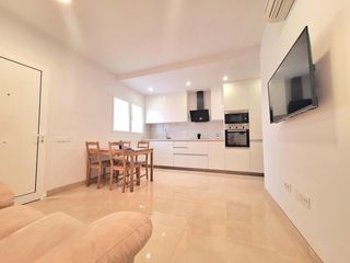Rent Ground floor  Calle luis millares. Vivienda a estrenar playa de melenara