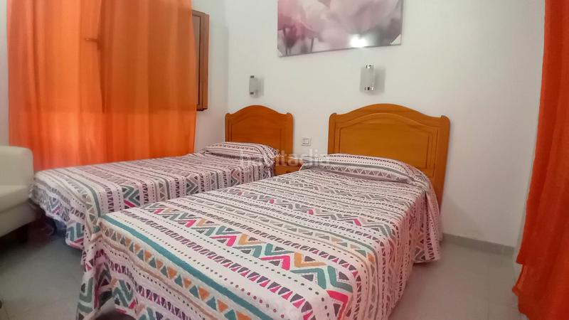 Foto bc9d5c00-7284-47ab-be3a-c95c6cf559b2. Lloguer casa amb piscina a Playa del Inglés San Bartolomé de Tirajana