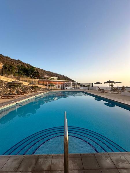 Foto 77c8ef8e-5db2-4026-87f4-ddd367f02264. Alquiler ático piso en costa con hermosas vistas en Adeje