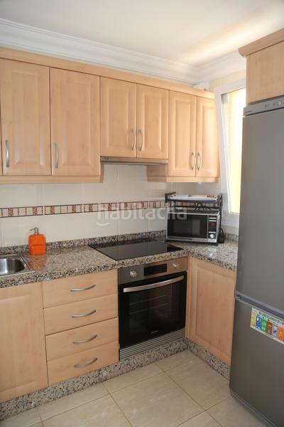 Foto b9bc683c-3984-4759-81e1-819c107e4ff0. Alquiler ático piso en costa con hermosas vistas en Adeje