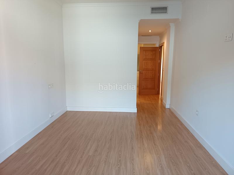 Foto dbd1f1e9-190d-45a9-bd5d-e11fcd880a95. Lloguer pis a calle compás de san jerónimo 2 a Centro - Sagrario Granada