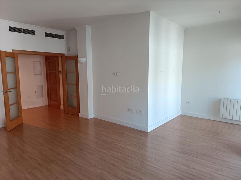 Foto 79b2375b-93b8-47ed-8eb2-71118c522fd4. Rent flat in calle compás de san jerónimo 2 in Centro - Sagrario Granada