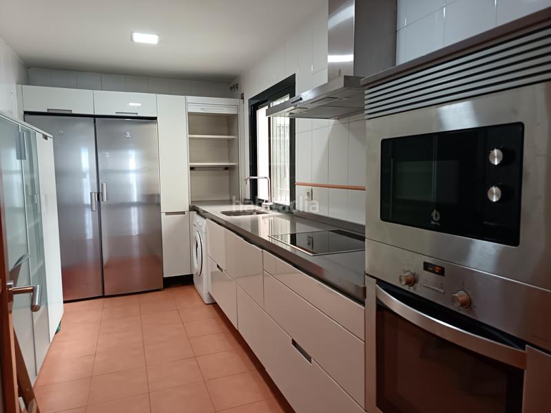 Foto f3cb3afc-5bfa-4d9c-88a8-8b17e400c416. Rent flat in calle compás de san jerónimo 2 in Centro - Sagrario Granada