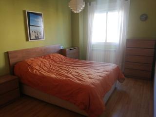 Alquiler Piso  Calle sos del rey católico 4. Piso de dos dormitorios, bien decorado y amueblado, calefacción