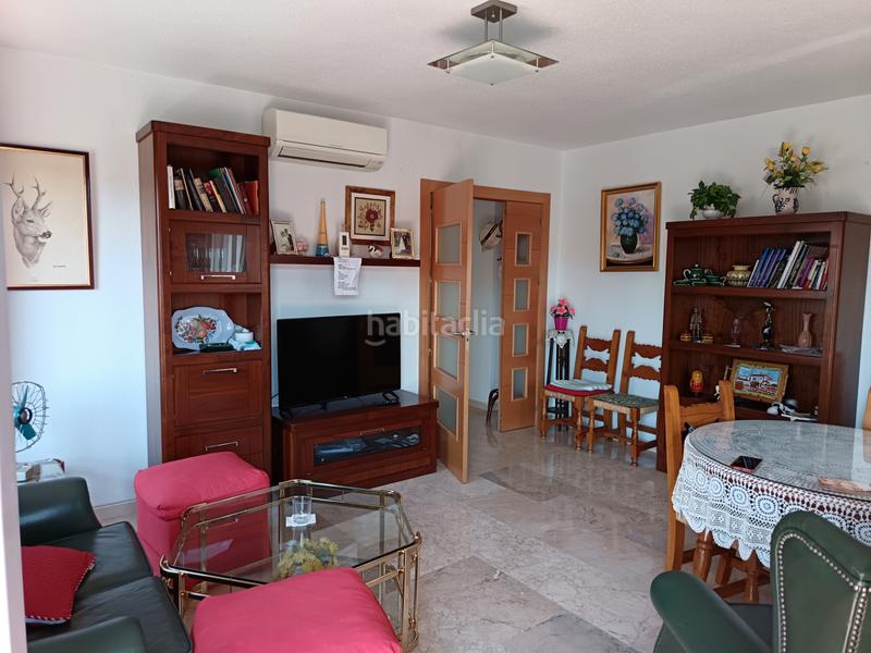Foto a3ba2831-4ad9-4b2a-8cbb-46fa31c631a0. Piso en avenida de andalucía 12 piso reformado de 160 m2, situado en el centro de alcalá, buena orientación y vistas. en Alcalá la Real