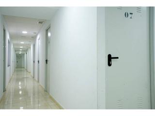 Local commercial  Campo del sur. Se venden 28 trastero y local en venta en la caletala viña