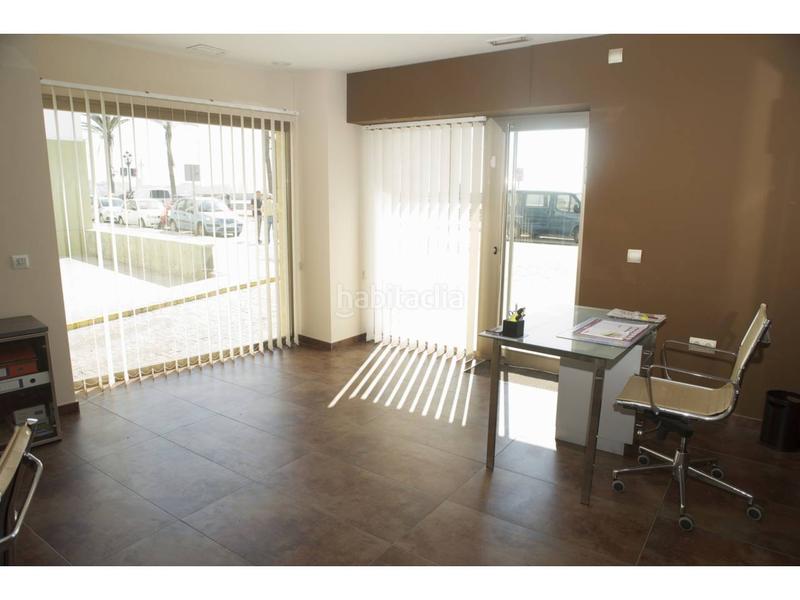 Foto bf8fc93e-2f27-470f-9e69-3a07e0665a44. Local comercial venta o alquiler de local en La Caleta - La Viña Cádiz