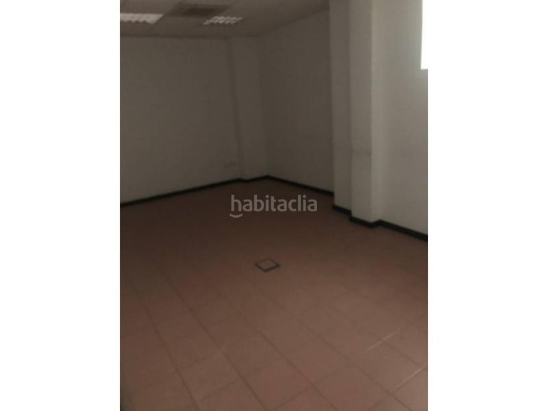 Foto 0bed00f7-7eab-4075-9306-eb7e40c45706. Local comercial  en venta o alquiler en Cádiz