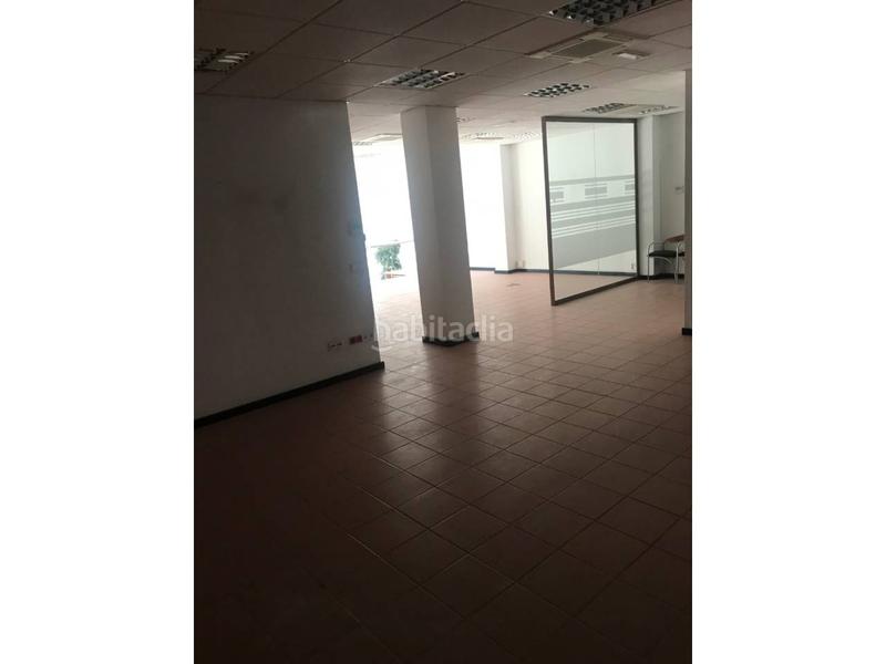 Foto c44485d4-899e-4877-8a58-5c4aa640db53. Local comercial  en venta o alquiler en Cádiz