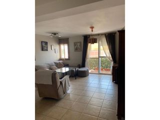 Rent Flat  Calle héroes de la aviación española. Alquiler temporal de piso de 2 habitaciones en cádiz capital