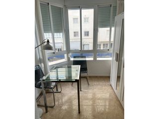 Location Studio  Calle brasil. Alquiler de estudio amueblado en playa de la victoria, cádiz cap