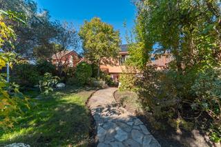 Casa adossada  Calle del monte urgull. Chalet adosado ideal para familia.