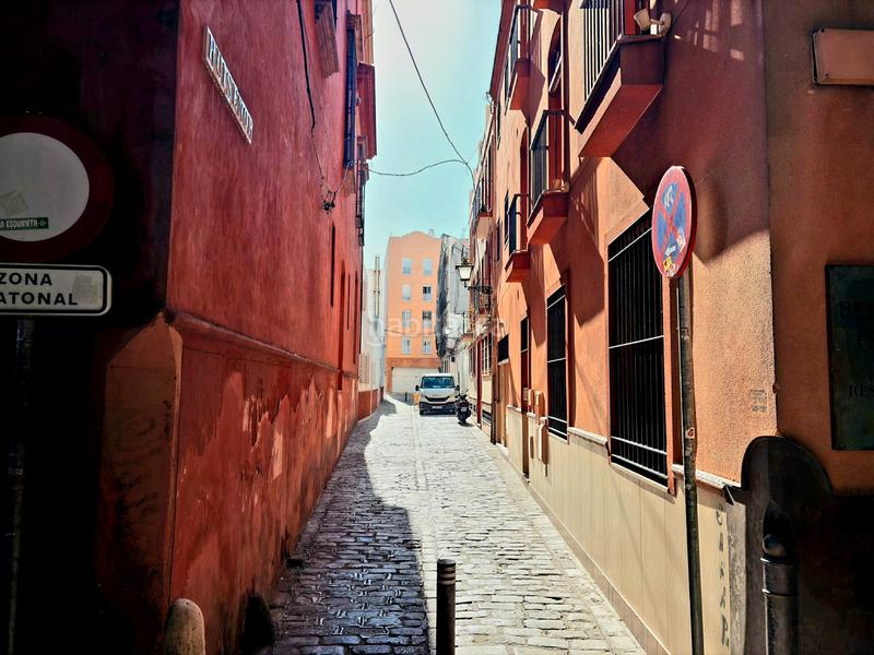 Foto 3b49343f-2e05-49df-a15c-2329478c4e14. Appartement dans Triana Este Sevilla