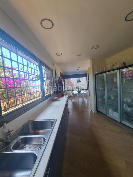 Foto 1faefb91-83f3-479f-9ee7-702120f029e5. Xalet amb xemeneia calefacció aparcament piscina a Girona