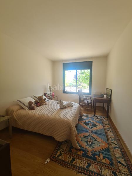 Foto 28777f16-a580-4cf4-a550-d486b053df4b. Xalet amb xemeneia calefacció aparcament piscina a Girona