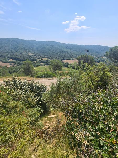 Foto 9549464a-00f5-4f48-873a-2657851929ae. Xalet amb xemeneia calefacció aparcament piscina a Girona