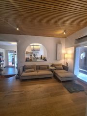 Casa en Avinguda mossèn jacint verdaguer 8. Casa luminosa