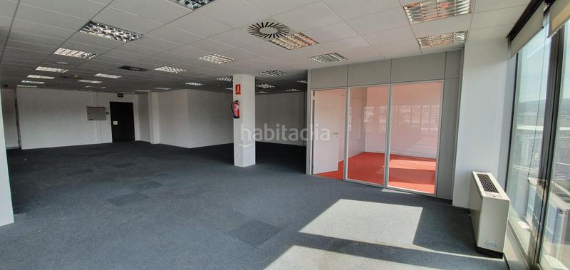 Foto 5e53c834-d644-4277-8412-d0ee88fc5dd0. Alquiler oficina en avinguda de cerdanyola 93 oficinas en Sant Cugat del Vallès