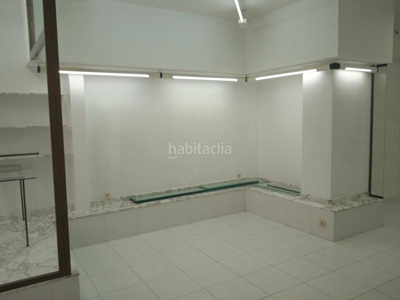 Foto ac0d9a05-2ccf-408b-befd-7f550934dfc7. Alquiler local comercial alquiler de local en av. catalunya en Sant Cugat del Vallès