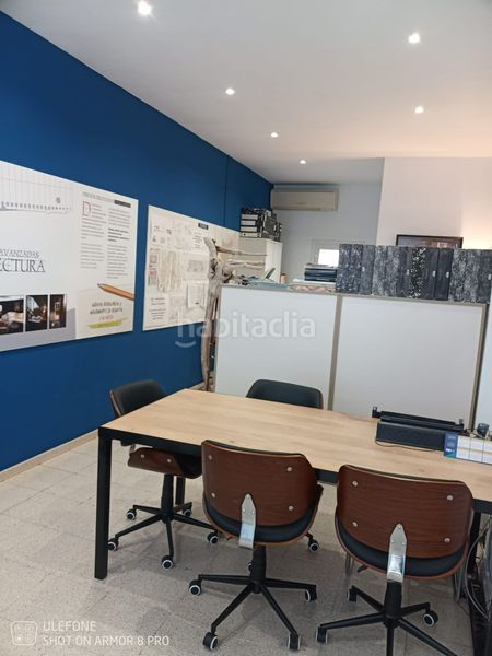 Foto bb49d52b-6155-491f-b03e-fc02883b8b98. Local comercial a Centre - Estació Sant Cugat del Vallès
