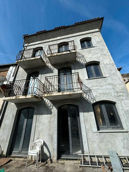 Foto da80cda1-a186-4b45-9c07-fcd8fac79c5f. Edifici a Baix Pallars
