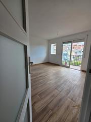 Pis  Avinguda de l'estatut. Piso acogedor en venta - ideal para tu nuevo hogar
