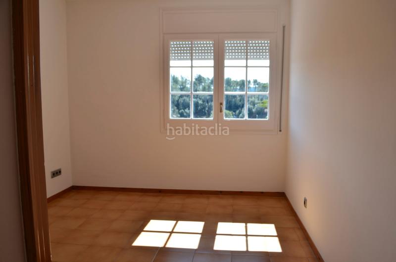 Foto 0a2fb635-742f-457b-be21-3b669ebb14d6. Xalet amb xemeneia calefacció aparcament a Valldoreix Sant Cugat del Vallès