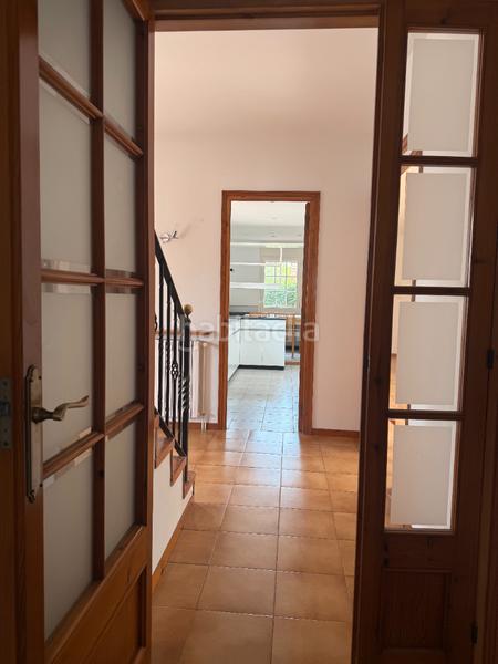 Foto 28b145e3-d3c1-4980-b10d-d8b4d8f42faf. Xalet amb xemeneia calefacció aparcament a Valldoreix Sant Cugat del Vallès