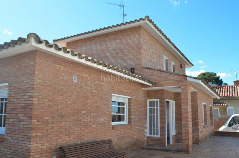 Foto 28c854e9-1004-48d0-81b1-d74ac3f2a375. Xalet amb xemeneia calefacció aparcament a Valldoreix Sant Cugat del Vallès