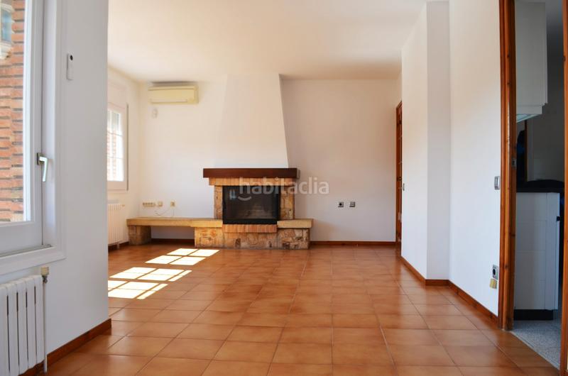 Foto 29d90d4e-428c-42e7-be10-aedea72fd820. Xalet amb xemeneia calefacció aparcament a Valldoreix Sant Cugat del Vallès